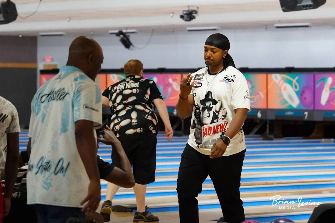 Federation bowlers on the approach